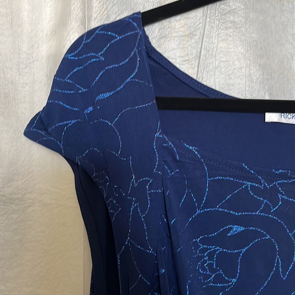 Ricki’s NWT tunic cap sleeve top with shimmer - Picture 6 of 9